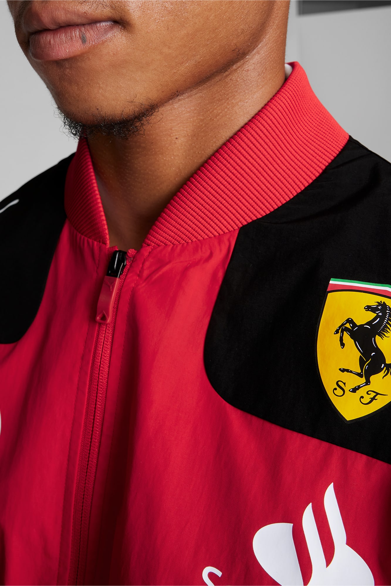 (image for) Ingenious Scuderia Ferrari 2023 Team Replica Jacket